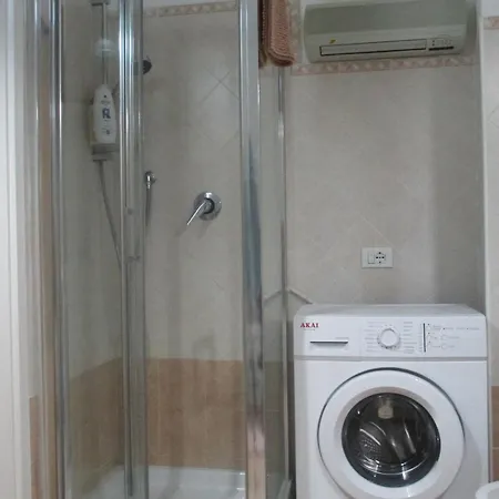La Casa Del Nespolo Tranquillo Vicino Stazione Lejlighed Sanremo